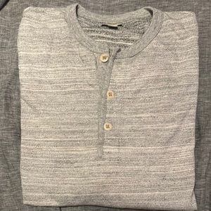 JCREW marled gray long sleeve Henley